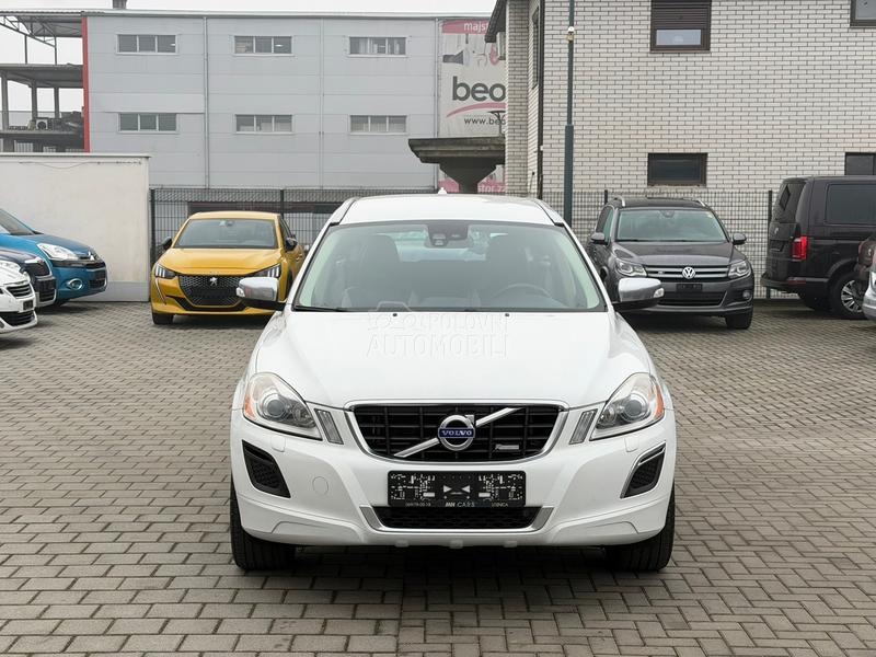 Volvo XC60 4x4 R- DESIGN CH
