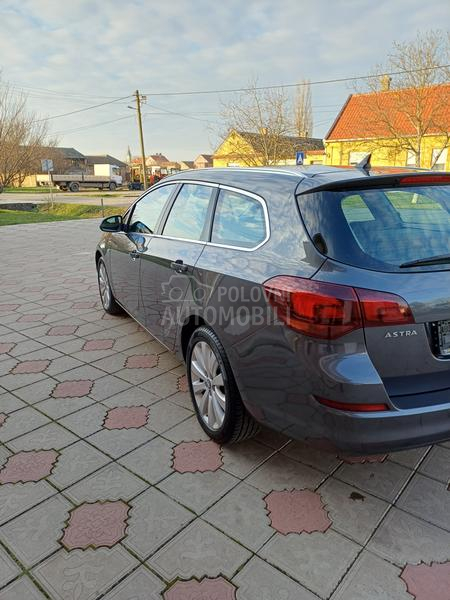 Opel Astra J 1.3 CDTI