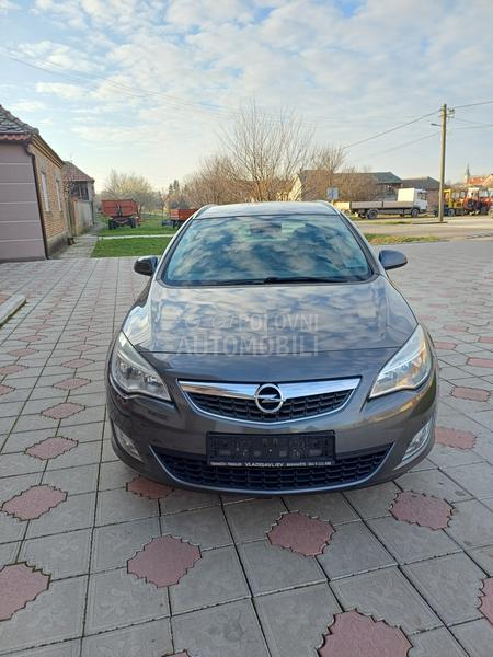 Opel Astra J 1.3 CDTI