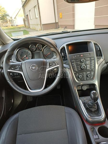 Opel Astra J 1.3 CDTI