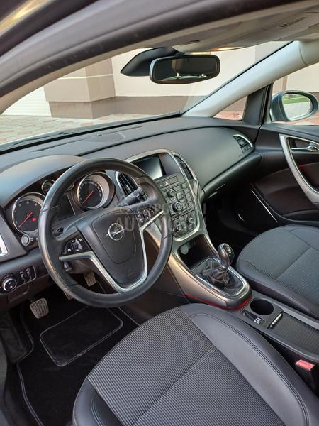 Opel Astra J 1.3 CDTI