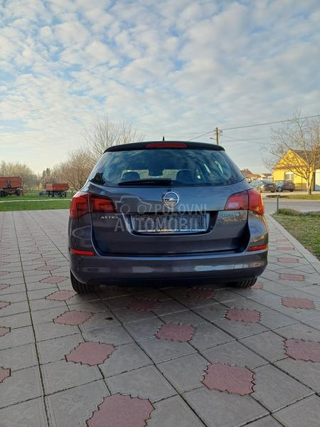 Opel Astra J 1.3 CDTI