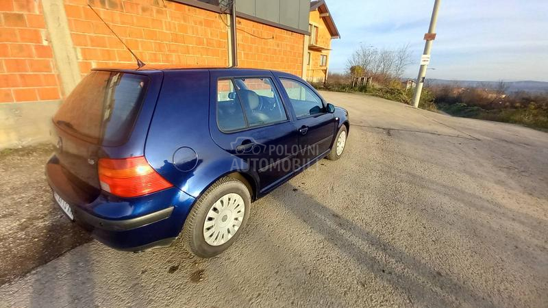 Volkswagen Golf 4 1.6