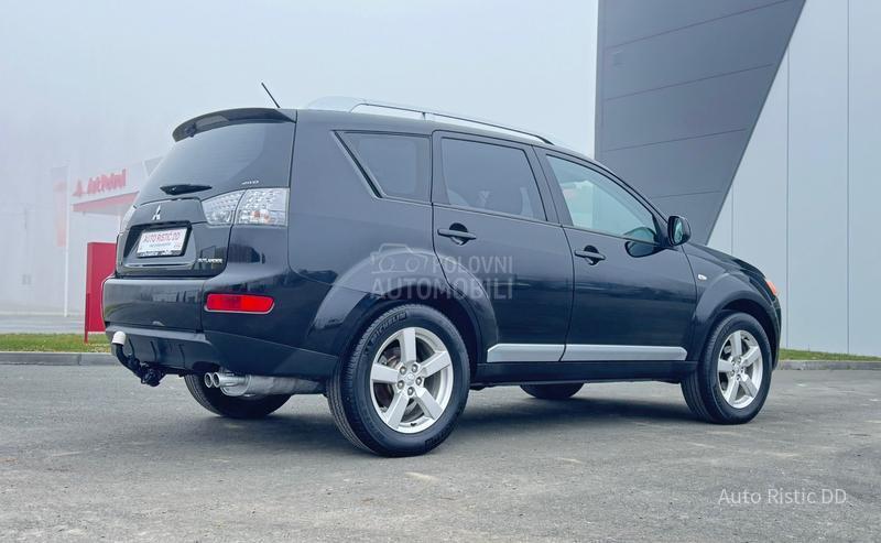 Mitsubishi Outlander 2.0 DID4x4 NAV. KAM.