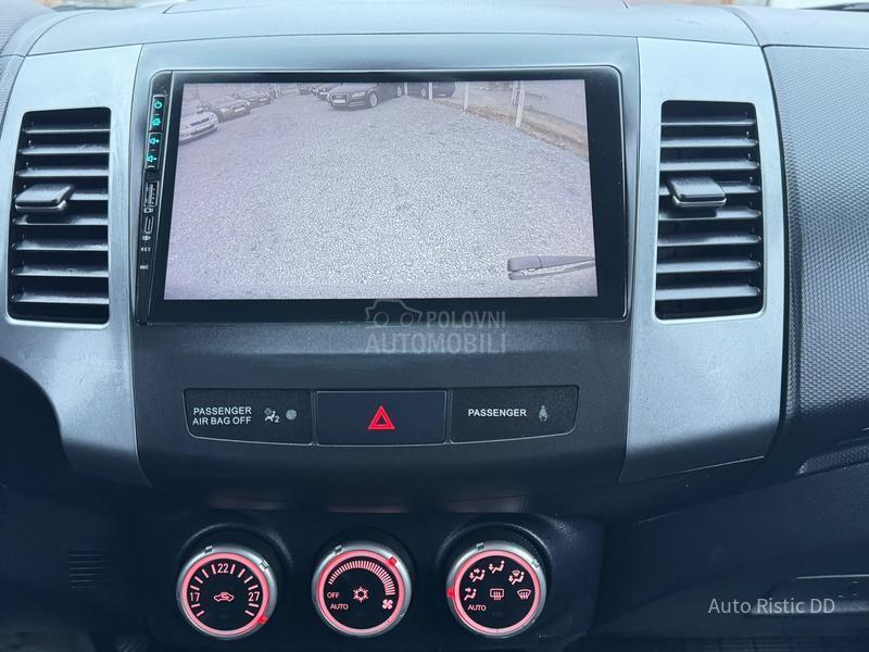 Mitsubishi Outlander 2.0 DID4x4 NAV. KAM.