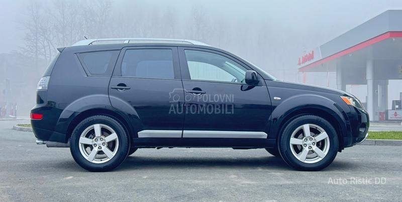 Mitsubishi Outlander 2.0 DID4x4 NAV. KAM.