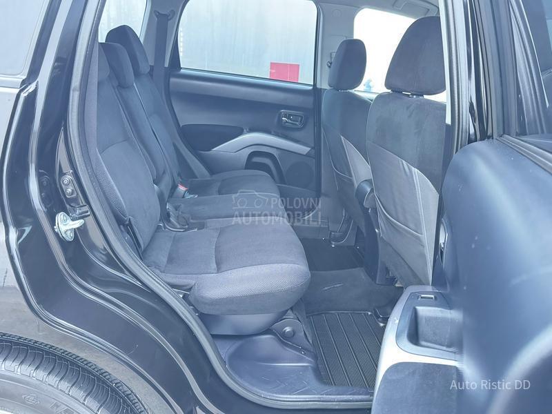 Mitsubishi Outlander 2.0 DID4x4 NAV. KAM.