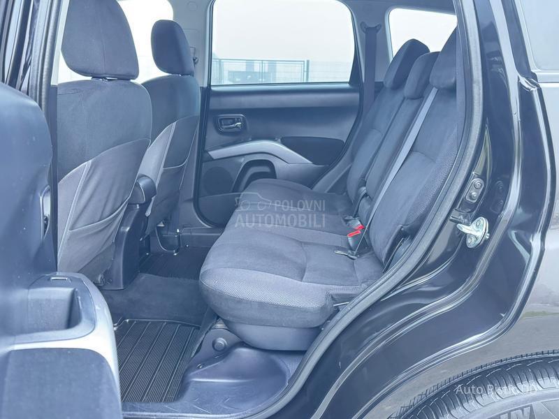 Mitsubishi Outlander 2.0 DID4x4 NAV. KAM.