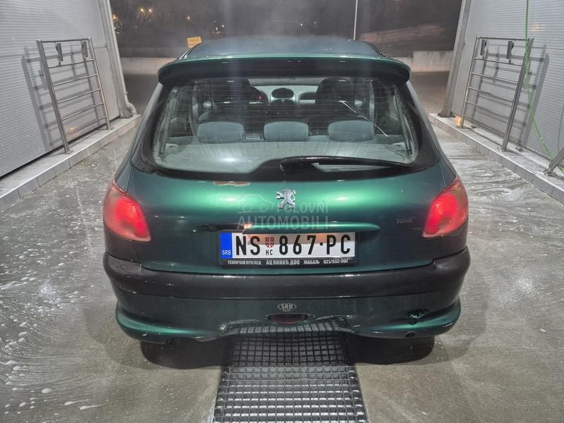 Peugeot 206 
