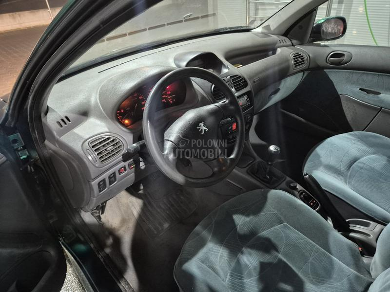 Peugeot 206 