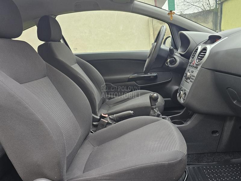 Opel Corsa D 