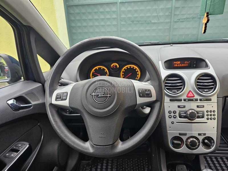 Opel Corsa D 
