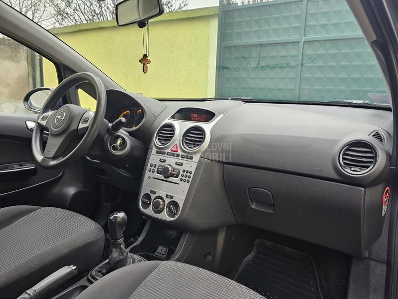 Opel Corsa D 