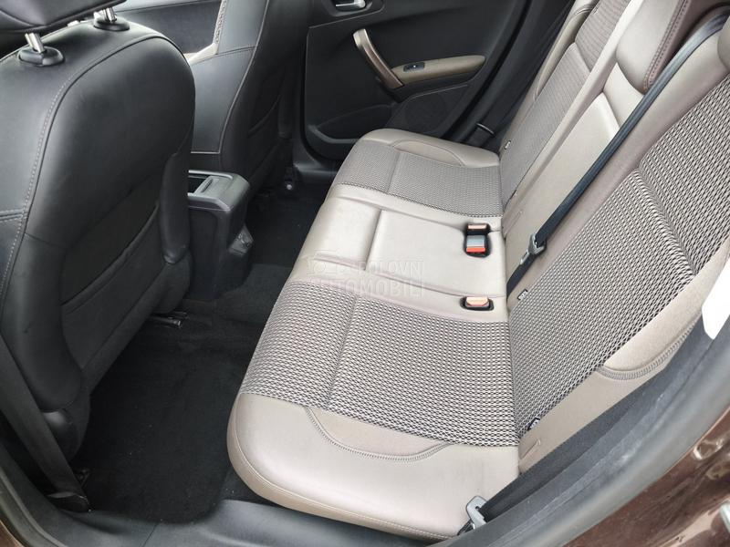 Peugeot 2008 1.2 ALLURE/PANO