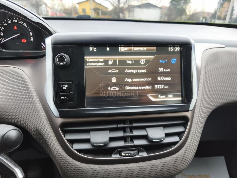 Peugeot 2008 1.2 ALLURE/PANO