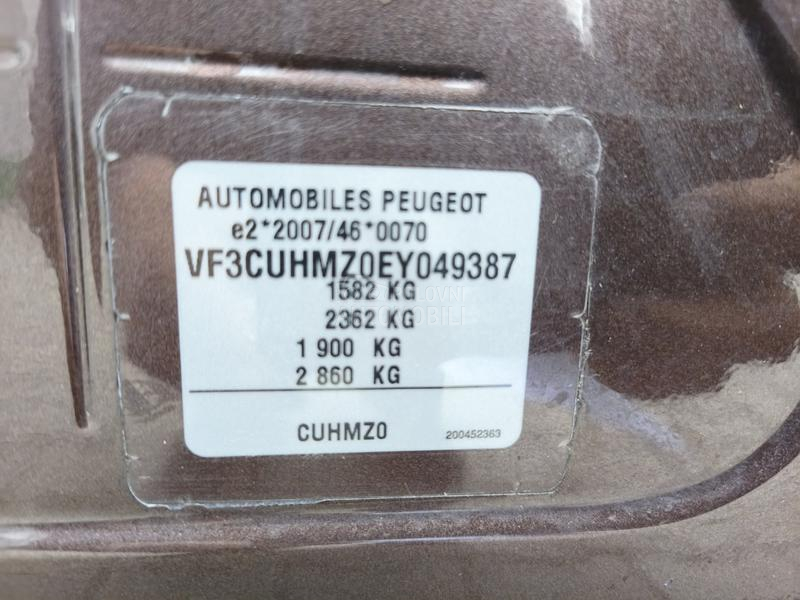 Peugeot 2008 1.2 ALLURE/PANO