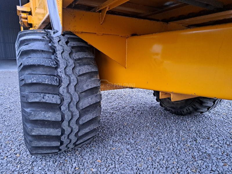 MAITRE 8t BRIMONT 8t