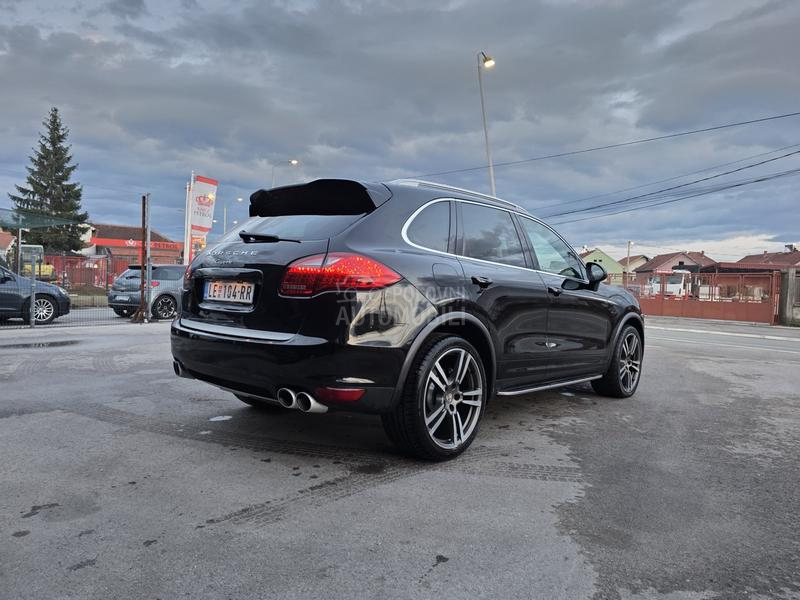 Porsche Cayenne 