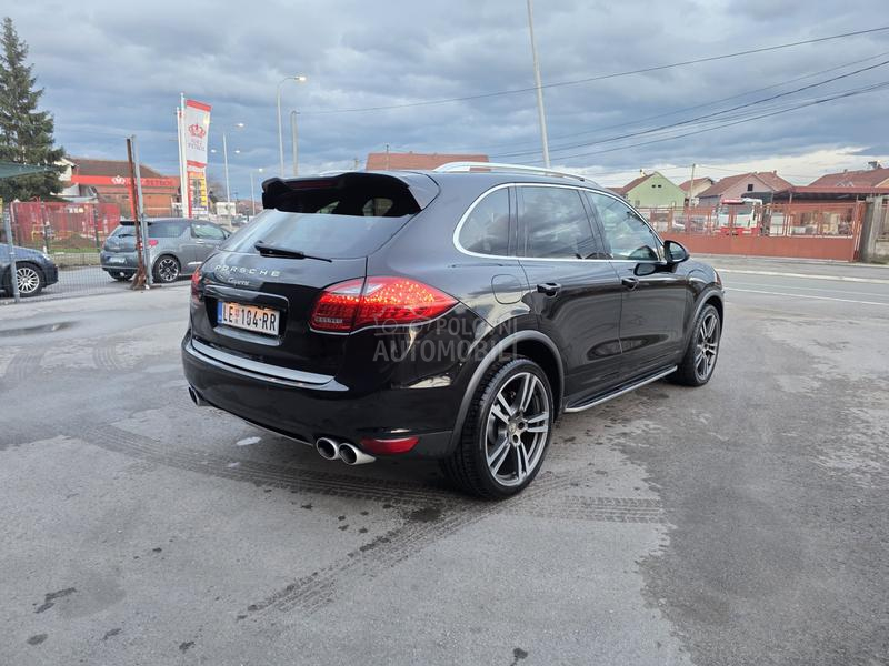 Porsche Cayenne 
