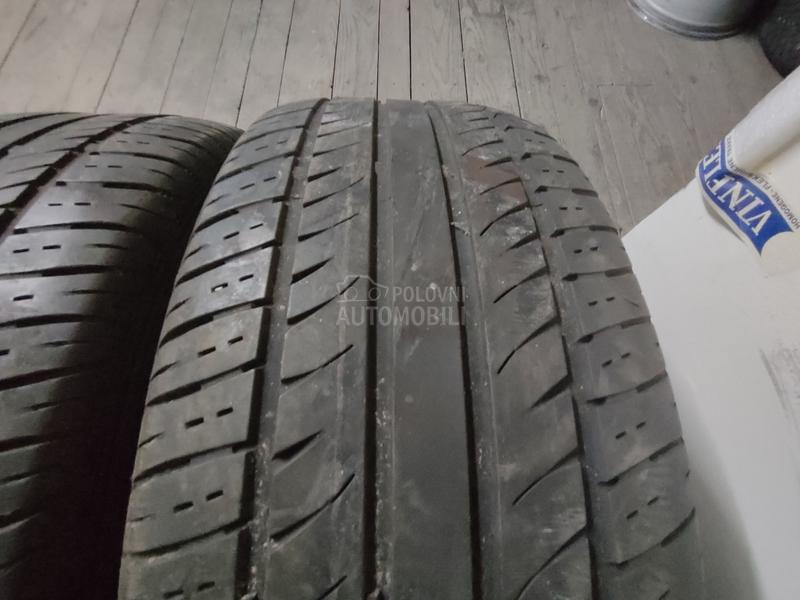 Semperit 235/60 R16 Letnja