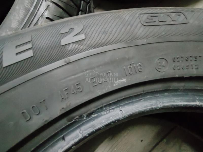 Semperit 235/60 R16 Letnja