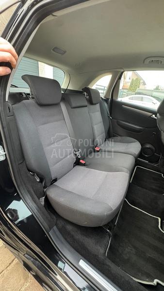 Mercedes Benz B 180 d  A.U.At.O.M.A.T