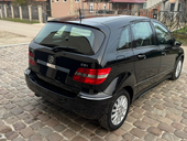 Mercedes Benz B 180 d  A.U.At.O.M.A.T