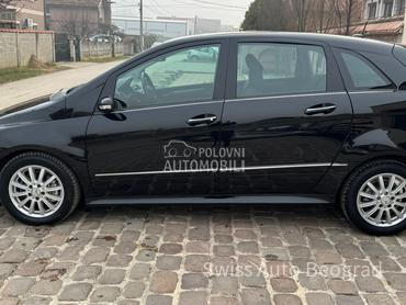 Mercedes Benz B 180 d  A.U.At.O.M.A.T