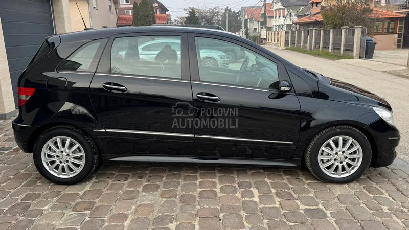 Mercedes Benz B 180 d  A.U.At.O.M.A.T