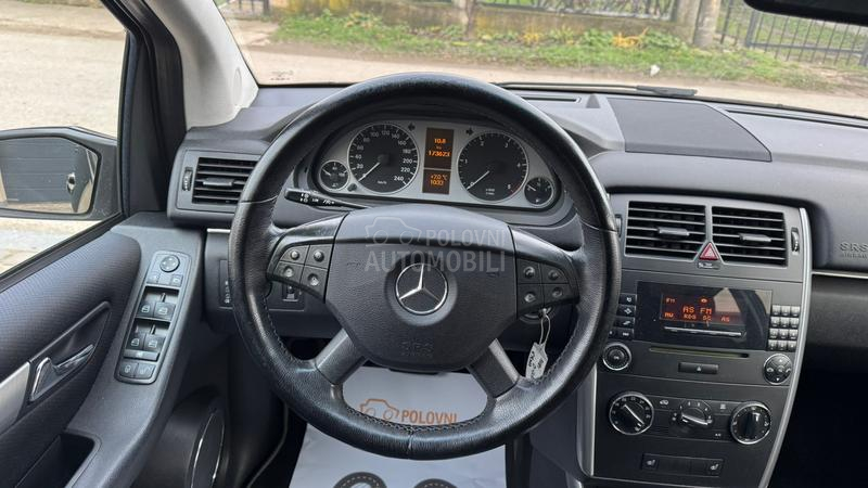 Mercedes Benz B 180 d  A.U.At.O.M.A.T