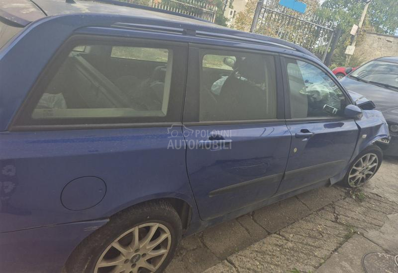 Zadnji deo,enterijer ispravani