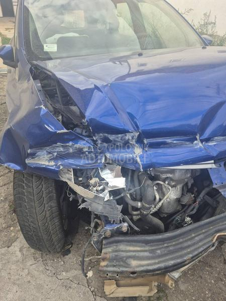 Zadnji deo,enterijer ispravani