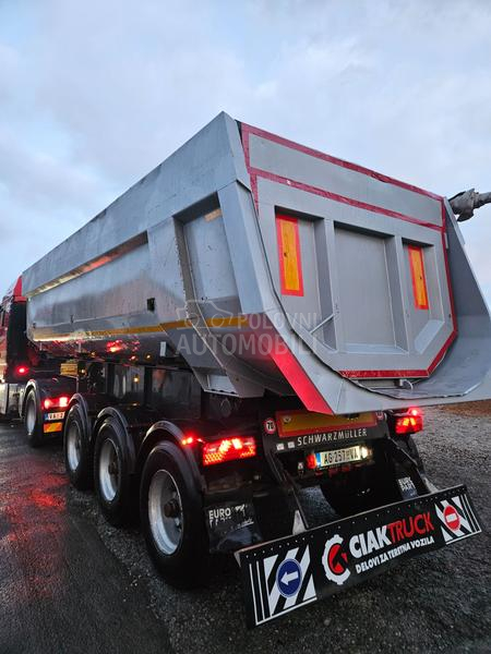 Schwarzmuller Za auto