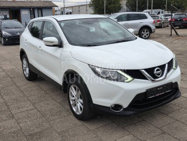Nissan Qashqai DCI  LED/NAV