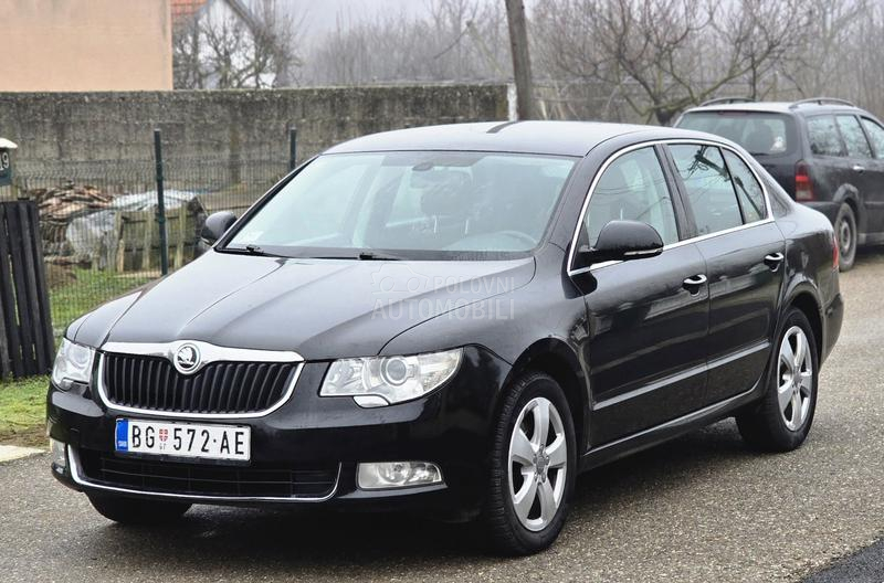 Škoda Superb 