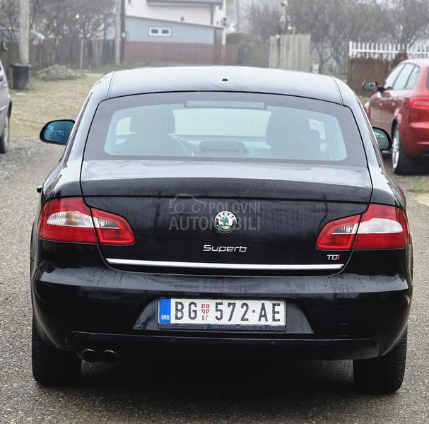 Škoda Superb 