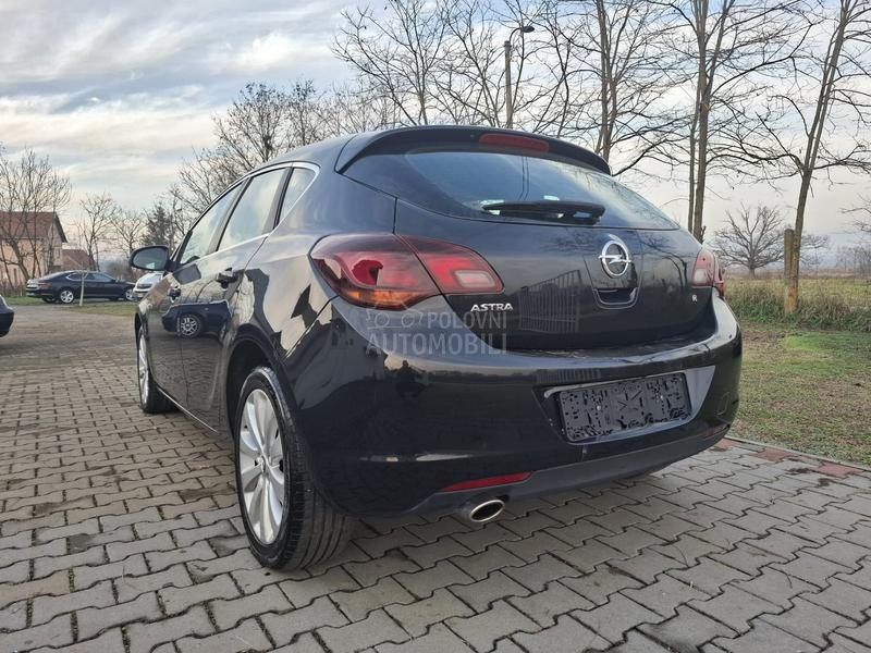 Opel Astra J 1.4 TNG, COSMO