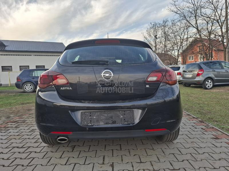 Opel Astra J 1.4 TNG, COSMO