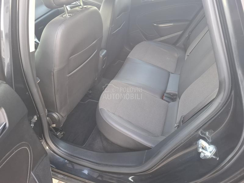 Opel Astra J 1.4 TNG, COSMO