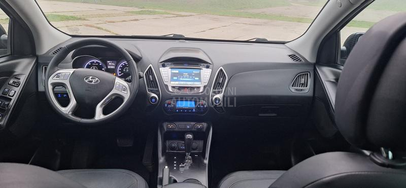 Hyundai ix35 4WD/184/Premium/CH