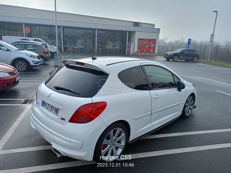 Peugeot 207 RC