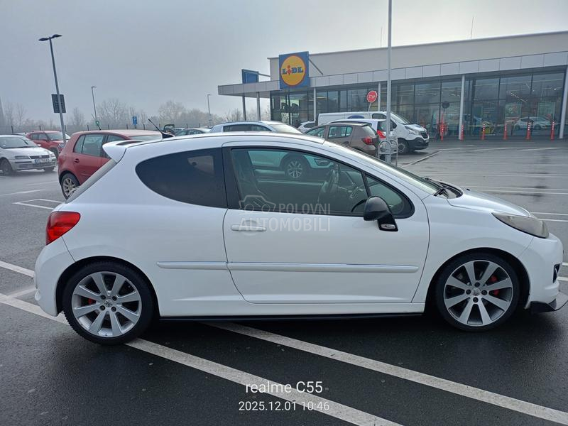 Peugeot 207 RC