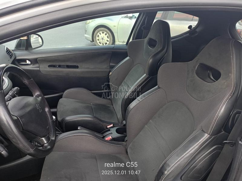 Peugeot 207 RC