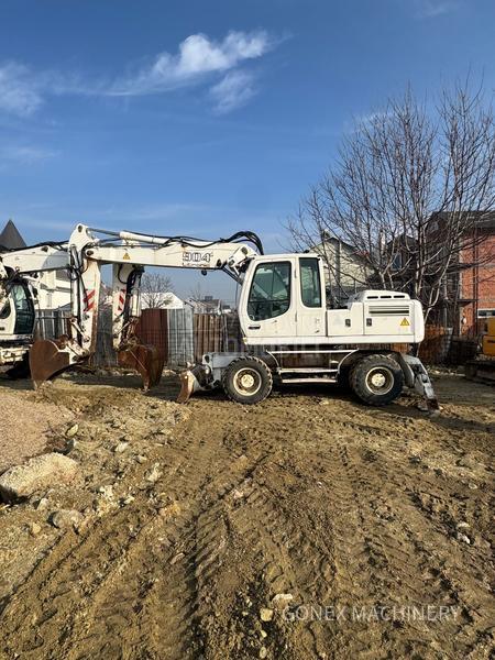 Liebherr 9004
