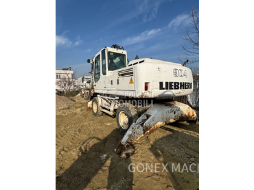 Liebherr 9004