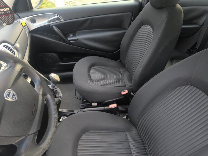 Lancia Ypsilon 1,2 tng