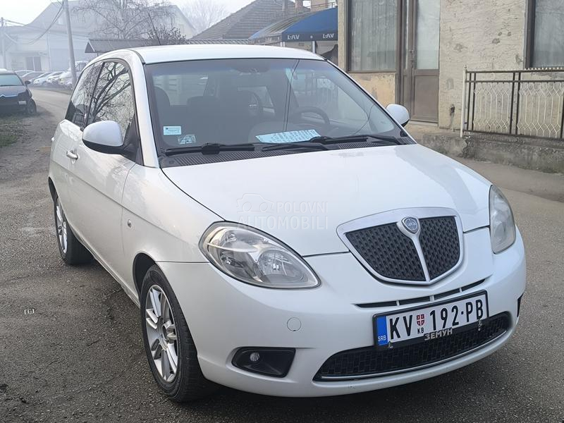Lancia Ypsilon 1,2 tng
