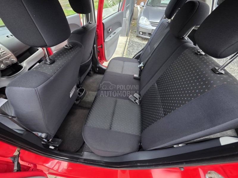 Daihatsu Sirion 1.3 B