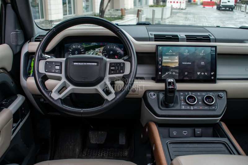 Land Rover Defender HSE 30D 300 Hybrid