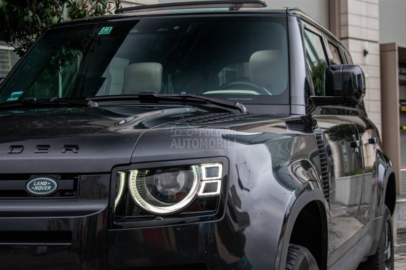Land Rover Defender HSE 30D 300 Hybrid